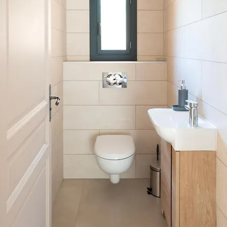 House Near Porto-vecchio, Quiet Villa *