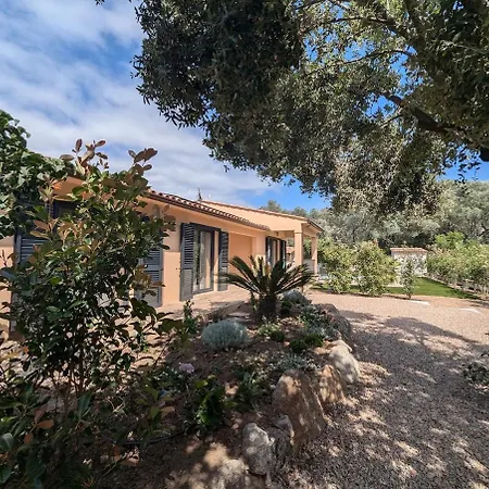 House Near Porto-vecchio, Quiet * Porto-Vecchio (Corsica)