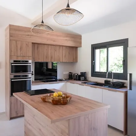 House Near Porto-vecchio, Quiet Villa